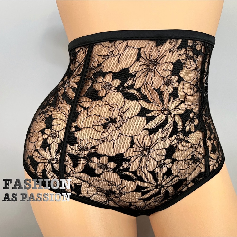 VS Luxury Sheer Mesh Panty with Front Lace, Medium